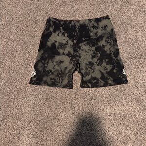 Darc Sport “everson seamless scrunch” shorts